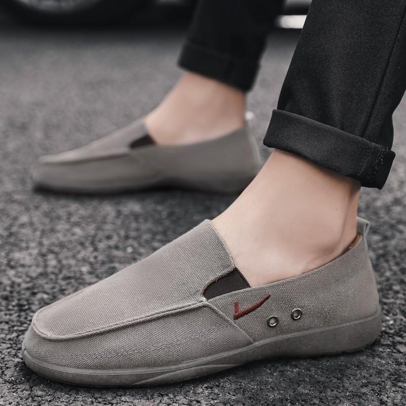 Streng ausgewählte Herren-Einzelschuhe mit weicher Sohle Doudou-Schuhe, neue Carlo Chi Canvas-Schuhe, zum Hineinschlüpfen, koreanische Version von Freizeitschuhen