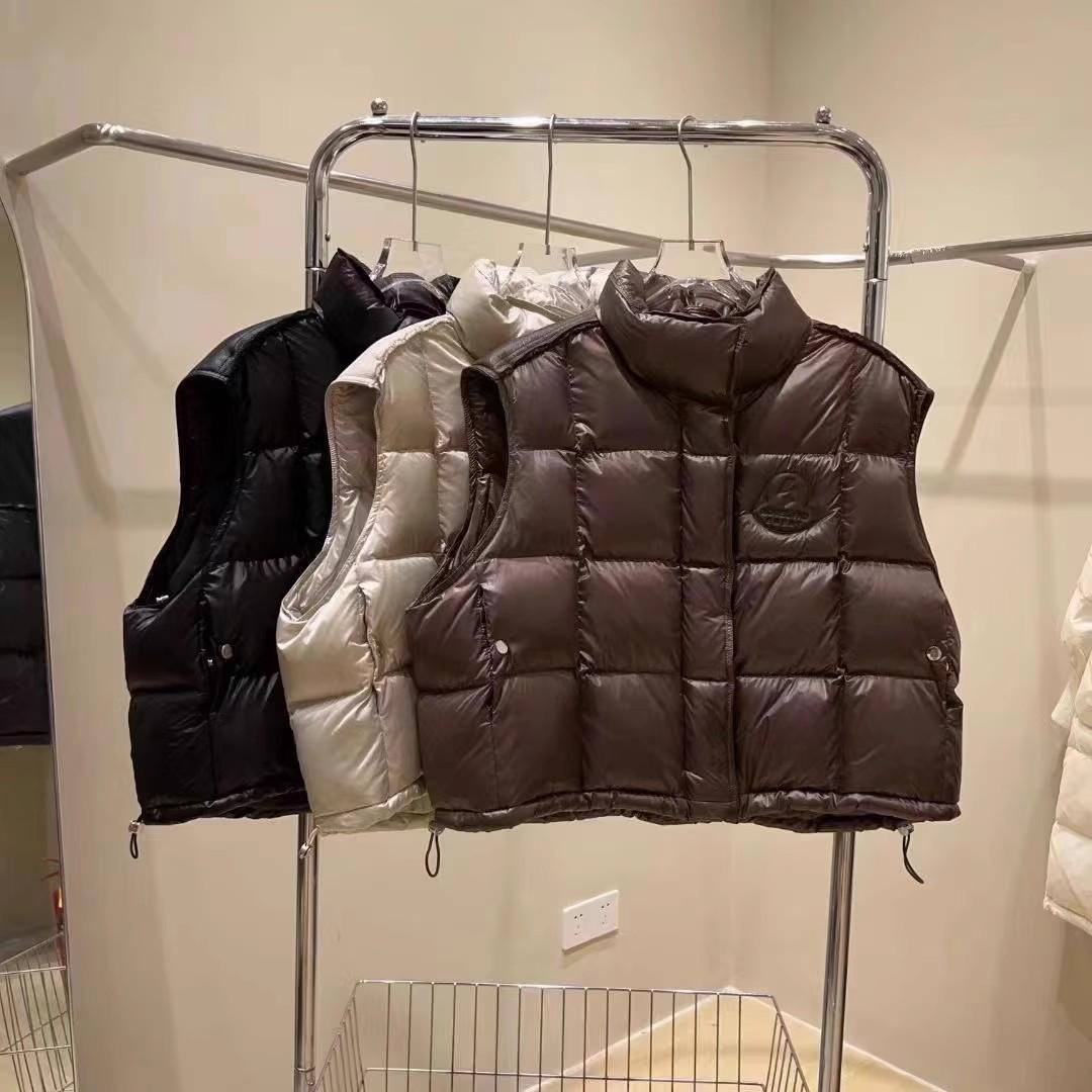 

Трендовый пуховый жилет женский 2025 зима новая мода пэчворк свободный воротник-стойка тонкий теплый верхний жилет S