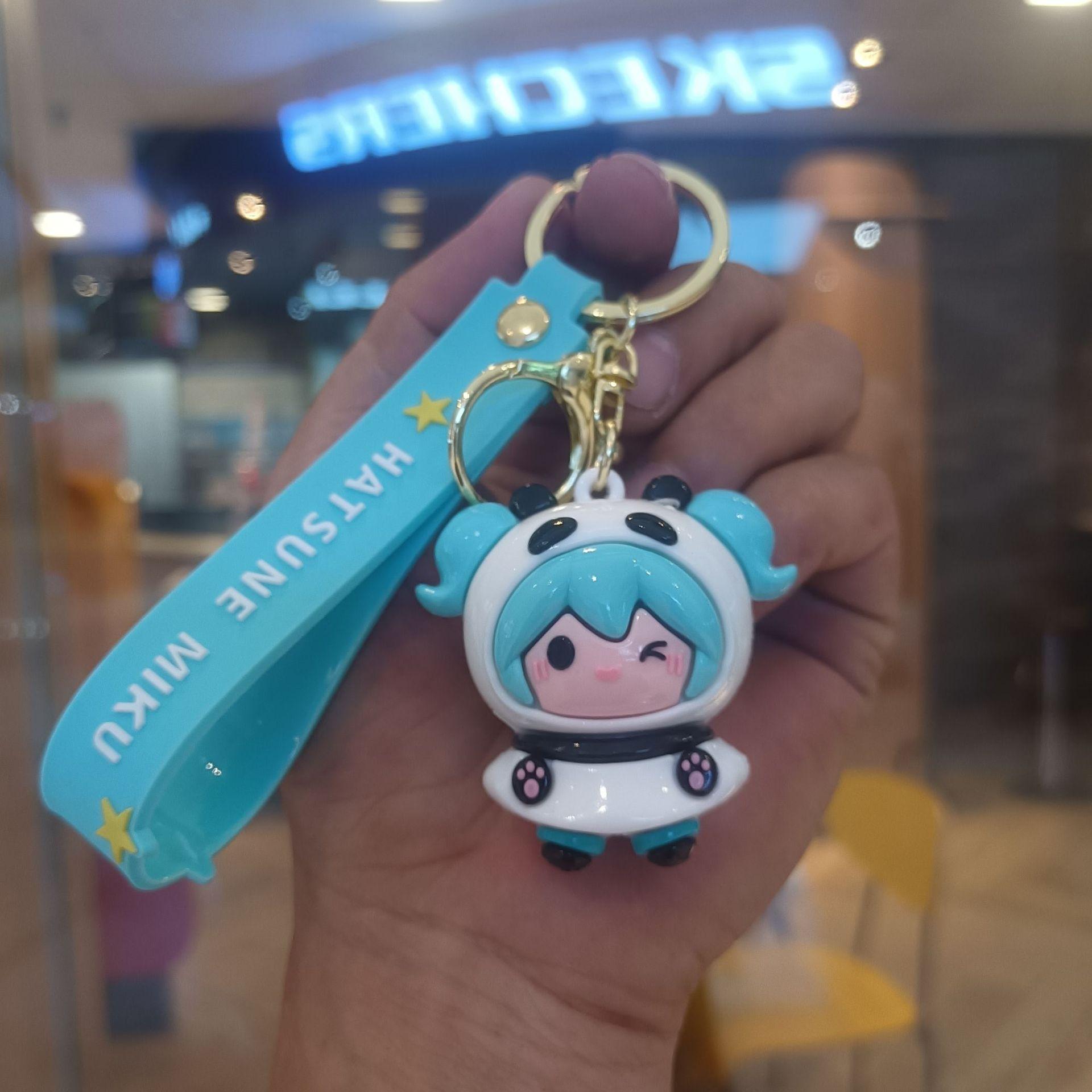 

Anime Hatsune Miku Keychain Pendant Cute Girl Shiny Backpack Doll Keychain Gift Accessories For Fans Cosplay Collection Kawaii