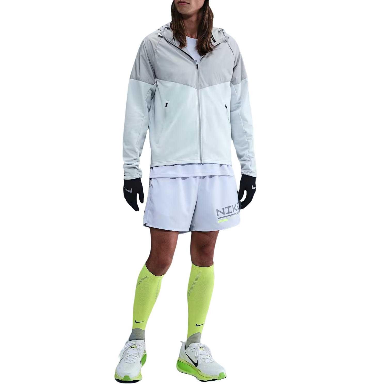 Nike Swoosh Running Jackets Men s Pure Platinum/Light Smoke Gray/Bolts Hooded Moderate Other HV2670-043 L