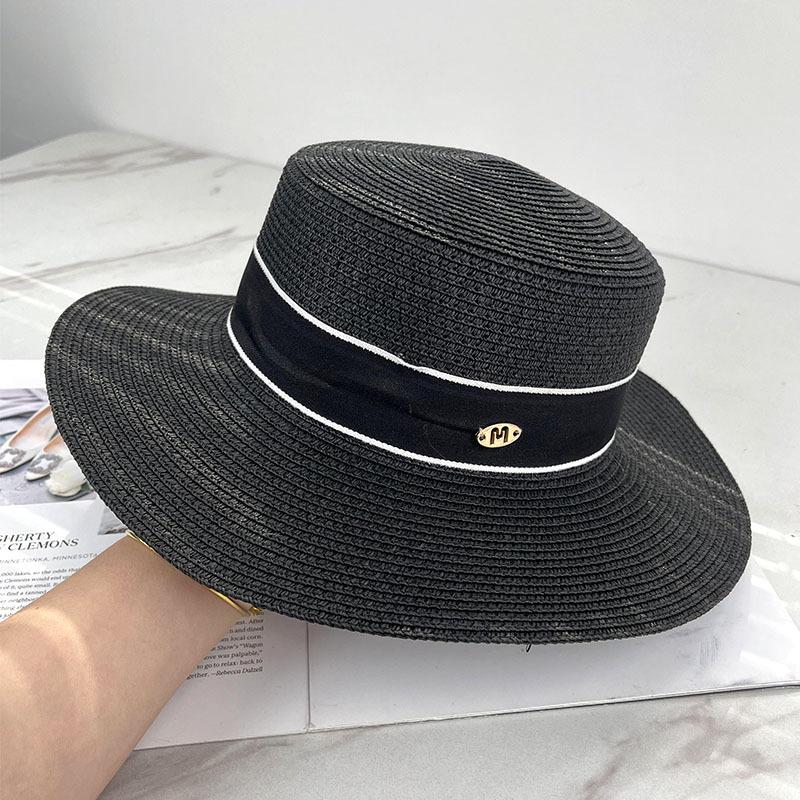 Spring and summer new metal small label decorative flat top straw hat men's and women's top hat sunshade holiday beach hat summer hat