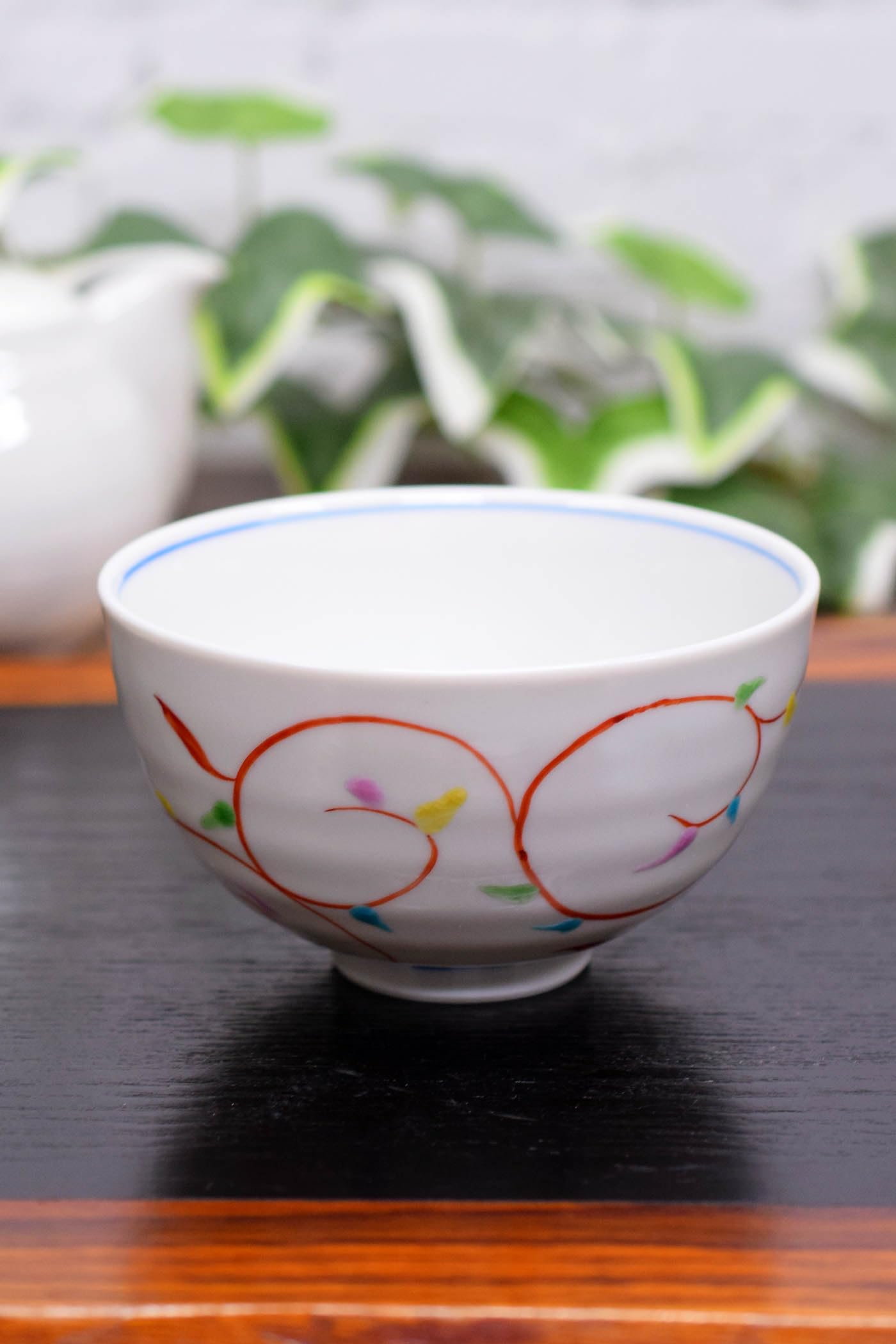 

Вадза но Кура: Стильная пиала для риса Кутани с арабесковым узором. Керамическая чайная пиала. Название бренда. Японская посуда. Идеально подходит в качестве подарка на день рождения.