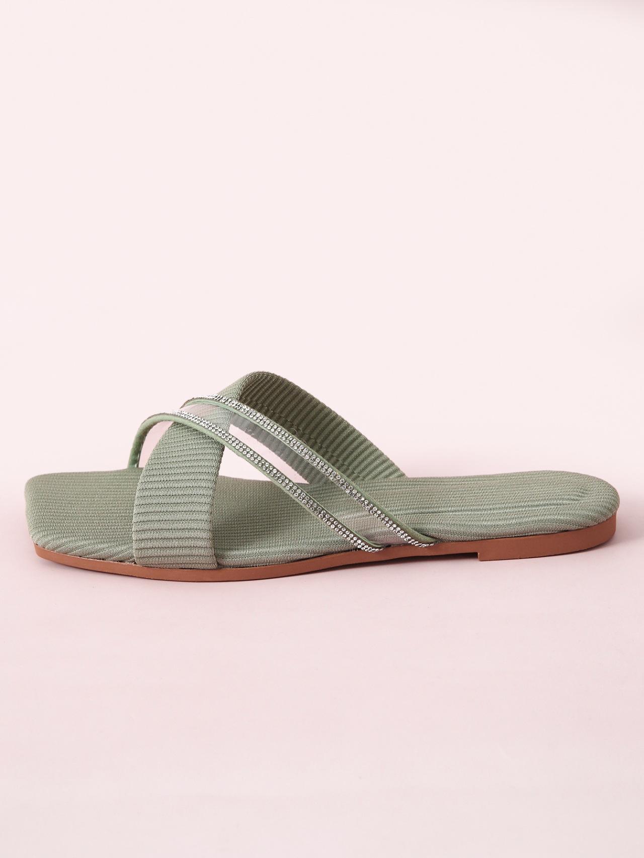 

Новые женские сандалии 2024 года, женские туфли на плоской подошве, модные, со стразами, с открытым носком, повседневные, нескользящие, удобные женские сандалии, большой размер 35~41 35 зелёный