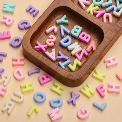 50 Stück Acryl Übergroße Stilvolle Buchstaben Lose Perlen für DIY Heimdeko Handgefertigte Geschenkzubehör