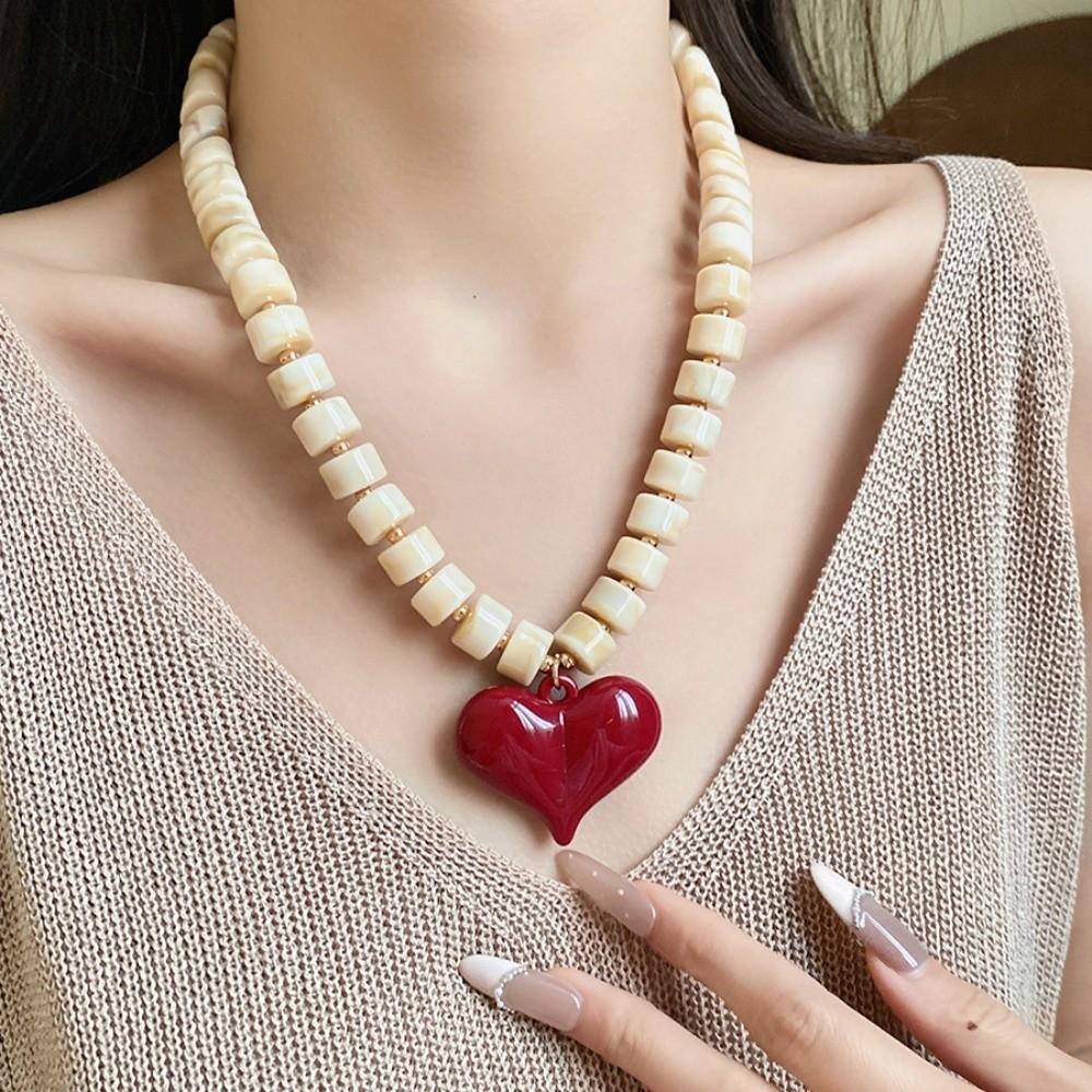 Choker Women Clavicle Necklace Round Bead Sweater Chain Acrylic Love Heart Necklace  Spring Summer