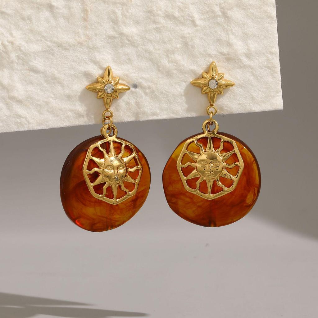 Vintage Amber Gradient Flower & Heart Stainless Steel Stud Earrings with Sun Pattern