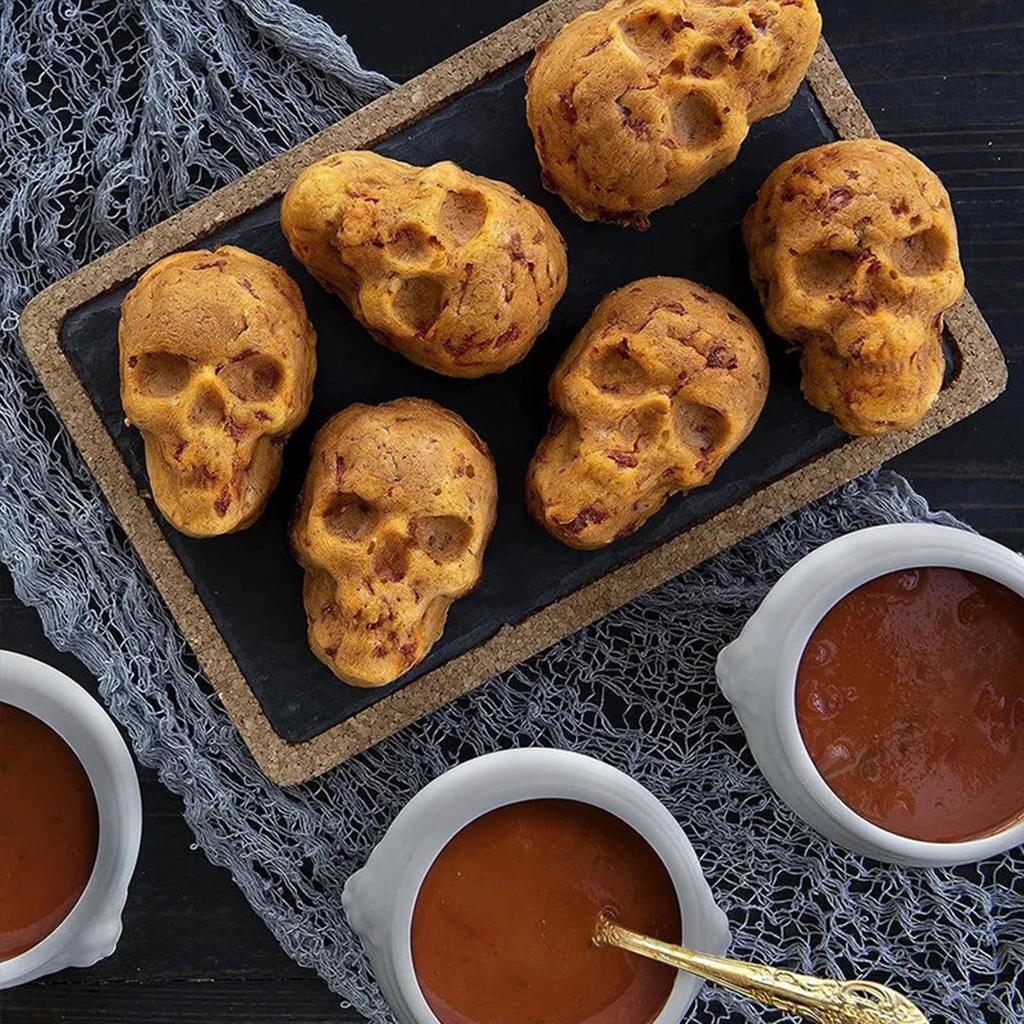 Portable 3D Skull Mold Haunted Skull Cakelet Pan Mold Halloween Bakeware Skull Mould Biscuits Baking Cake Mould Kitchen Gadget