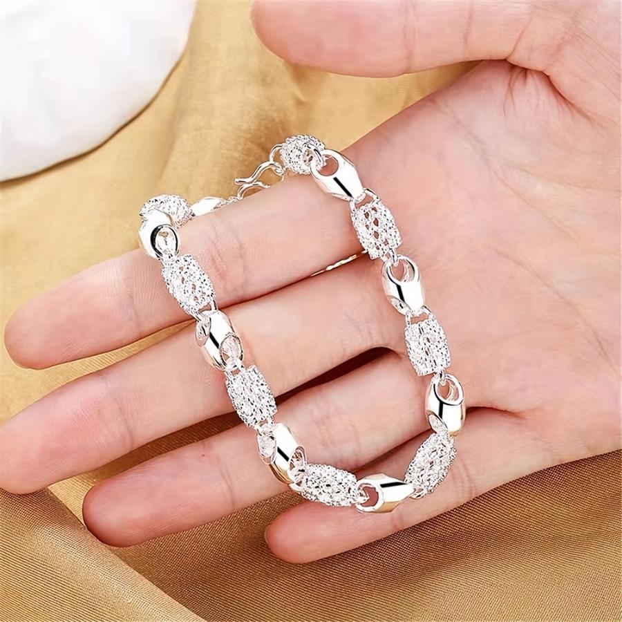 Luxury Oval Carved Hollow Bead Bracelet - Simple and Elegant Jewelry for Women - Ideal for Daily Wear and Gift Occasions - Suitable for All Seasons