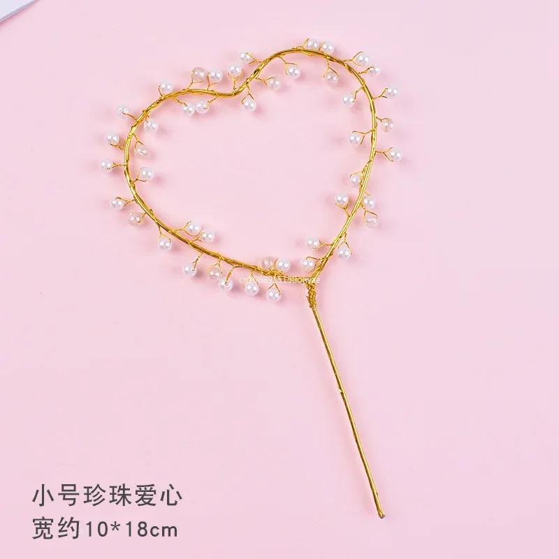 

1 шт. Топпери Серце Перлинні Топпери для Торта Принцеса Прикраса для Весілля Дня Народження Святкової Декорації Королева Прикраса Торта