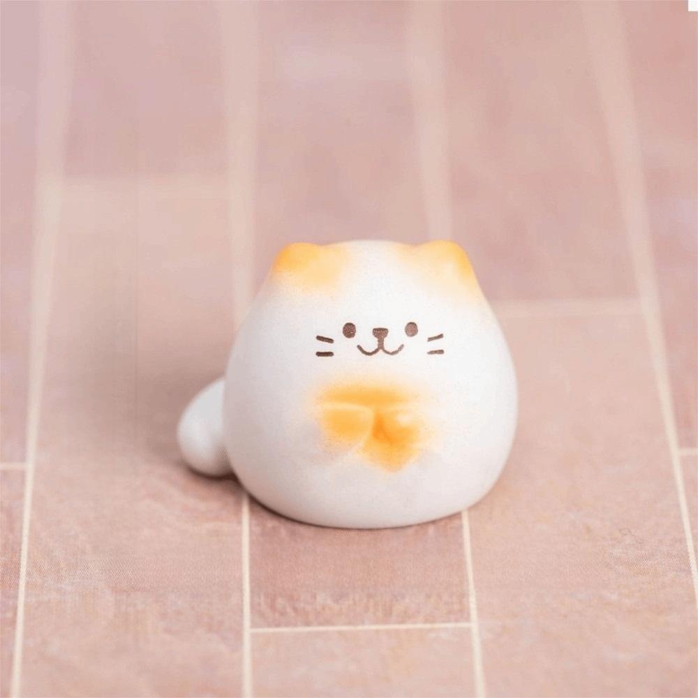 Mini Cat Desktop Decoration Resin Animal Figurine Cute Miniature Figurines  Home Decor