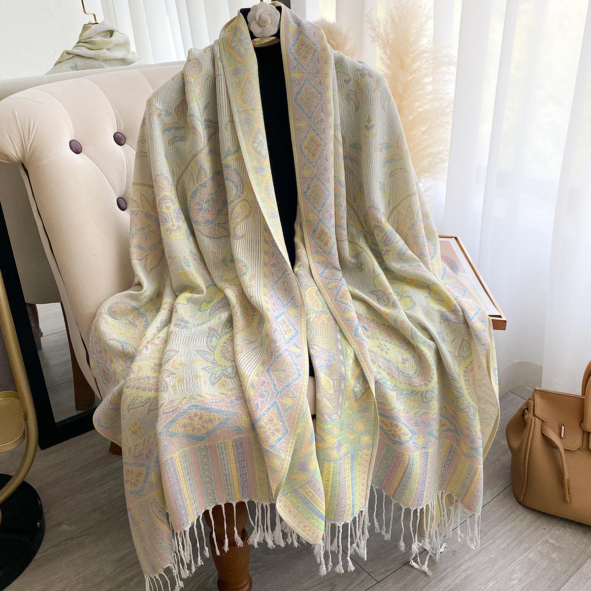 Luxe Dames Cashmere Winter Sjaal - Geborduurde Bedrukte Sjaal Met Kwastjes Dikke Hoofddoek & Pareo Cape beige