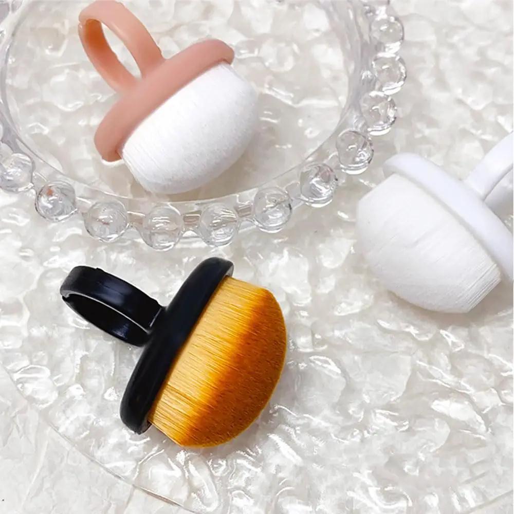 Nail Dust Brush Finger Ring Soft Bristle Brush for Cleaning Fingernails Nail Brushes Prep Manicure Tools Blush brush