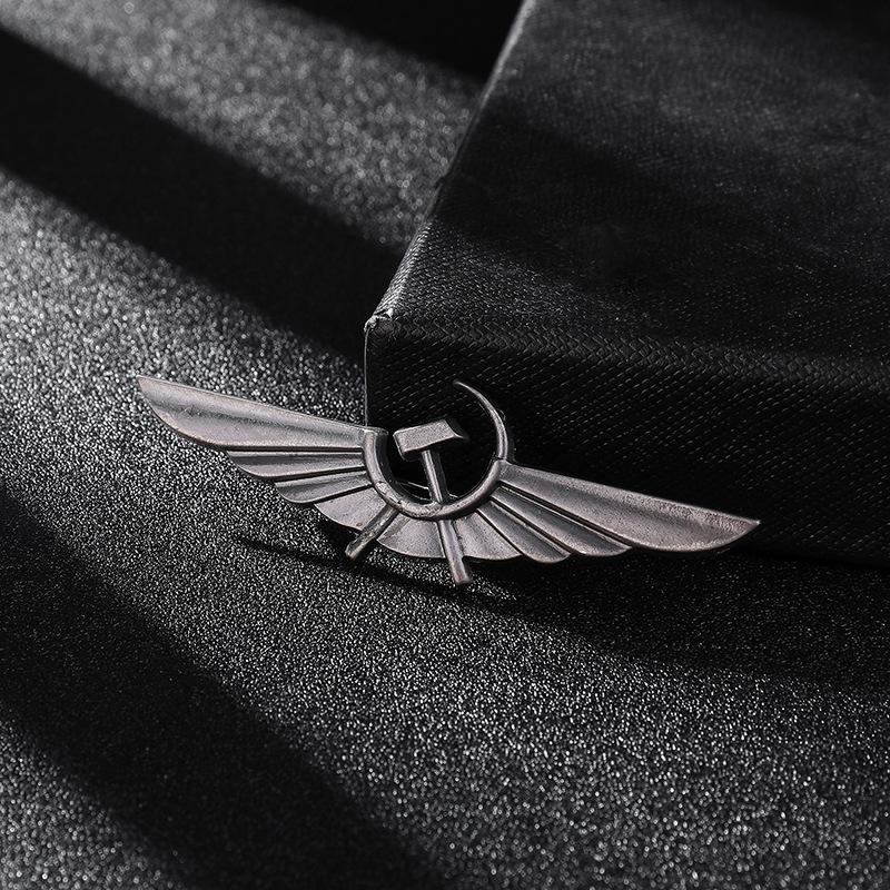 Vintage Personality Brooches: Trendy Metal Lapel Pins & British Fashion Medals