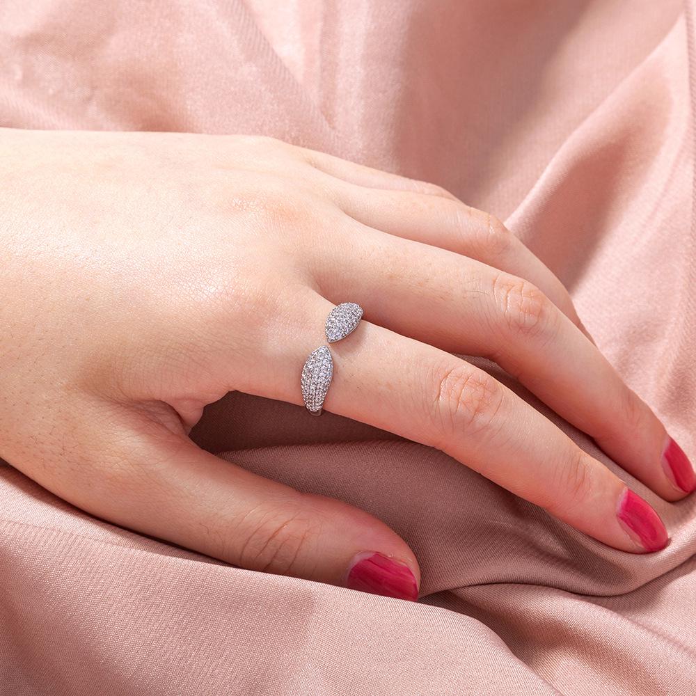 Versatile Zircon Heart Ring: Elegant Proposal & Wedding Jewelry for Women