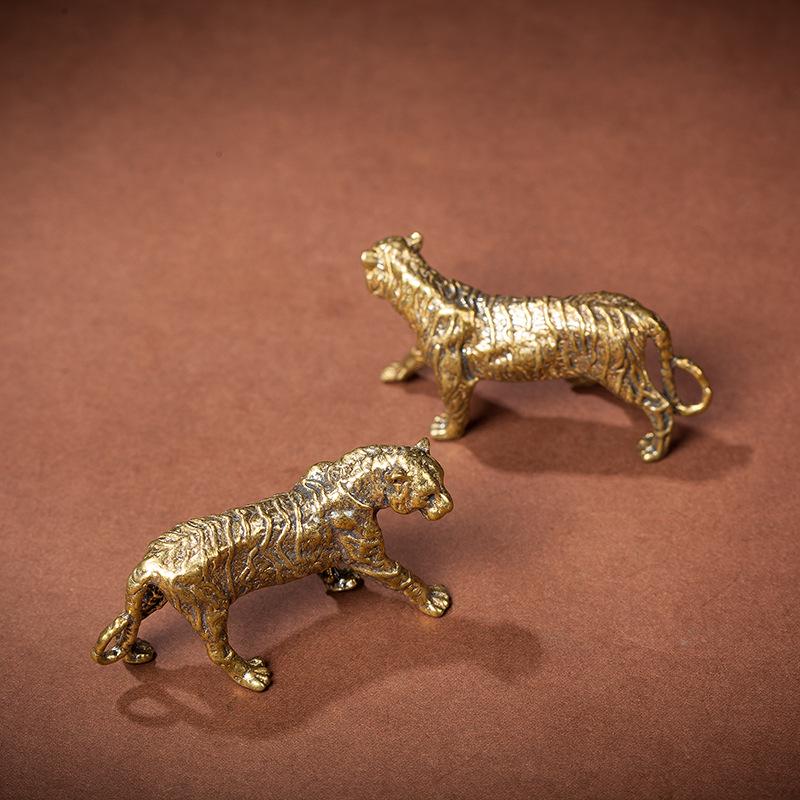 Chinesische Klassische Bronze Tiger und Zikade Schreibtischornament - Antike Massive Messing Tee-Haustier