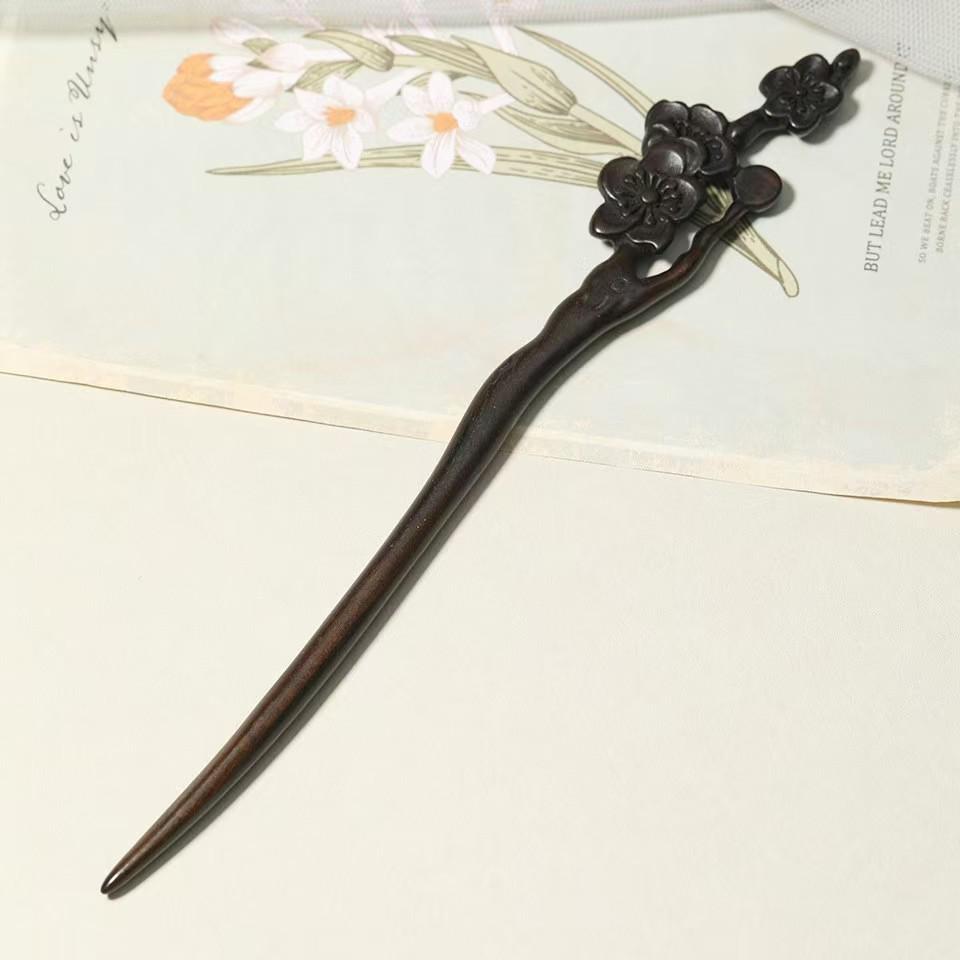 Retro Chinese Sandalwood Hairpin - Classic Carved Wooden Hair Accessory