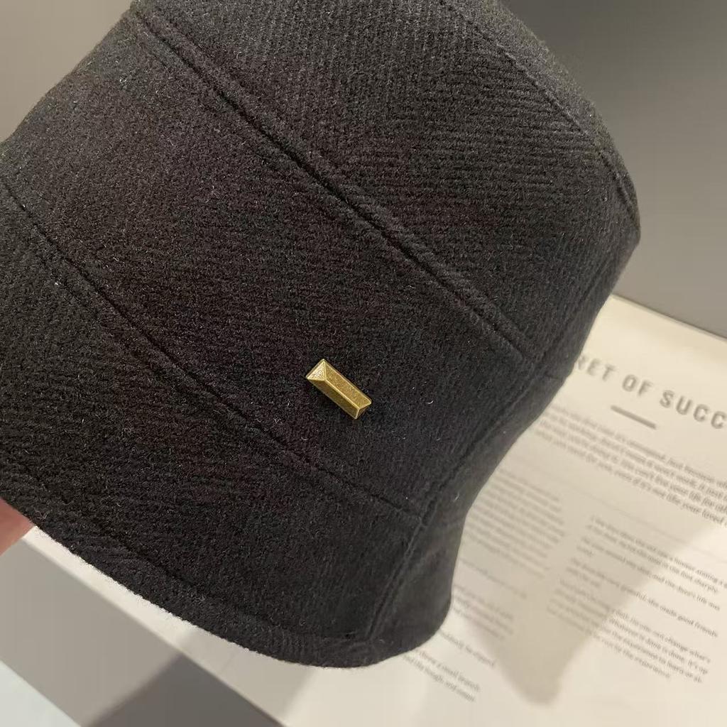 Japanese New Style Women's Autumn Iron Mark Striped Flat Top Bucket Hat Solid Color Simple Temperament Little Fisherman Hat with A Face