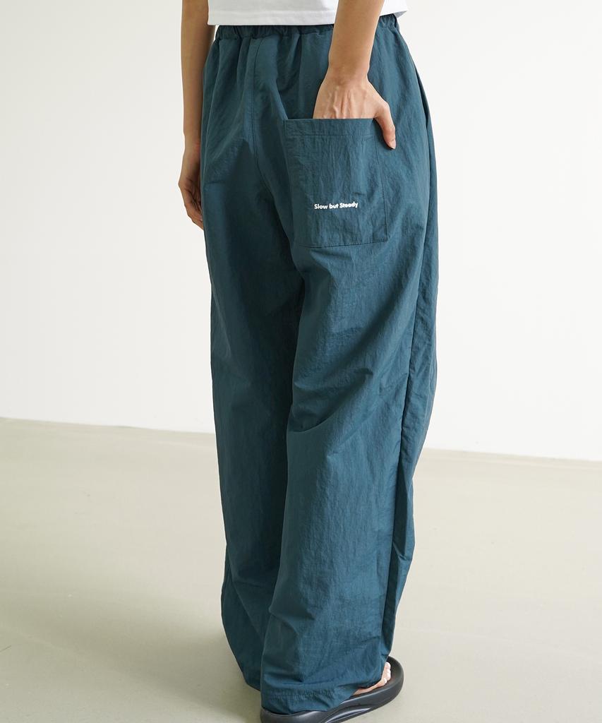 SLOW RECORD HOUSE Nylon Single-Pleat Pants_Teal