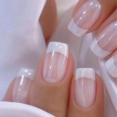 European Style Nail Art Stickers - Pearlescent French Design, High-End, Wearable, 24 Piece Set of False Rectangle Nails.