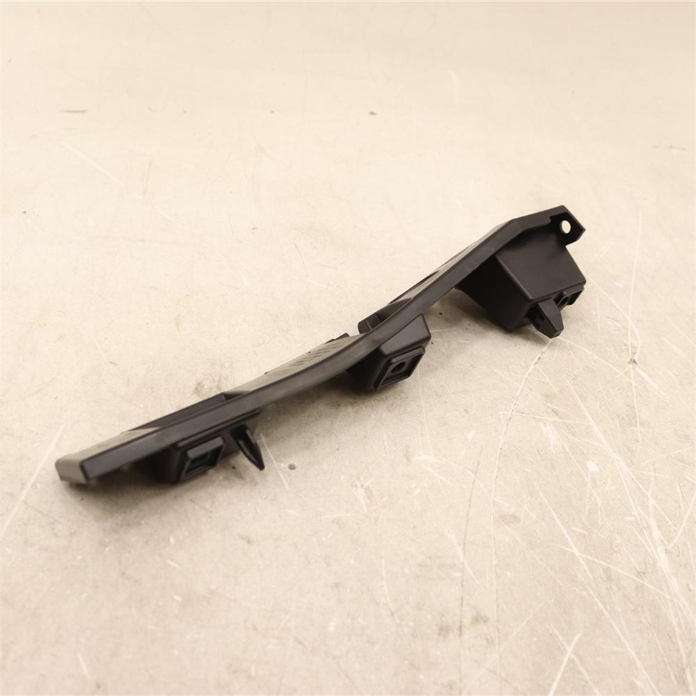FR3Z16A076-A OE Replacement Body Panel Part