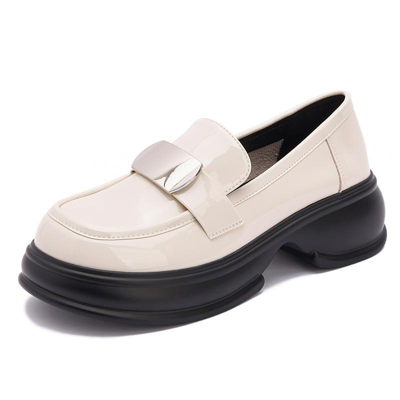 

Женские кожаные лоферы на платформе 2025 весна новинка лакированная кожа универсальная обувь для ног женские туфли на высокой подошве корейская версия маленьких кожаных туфель 35