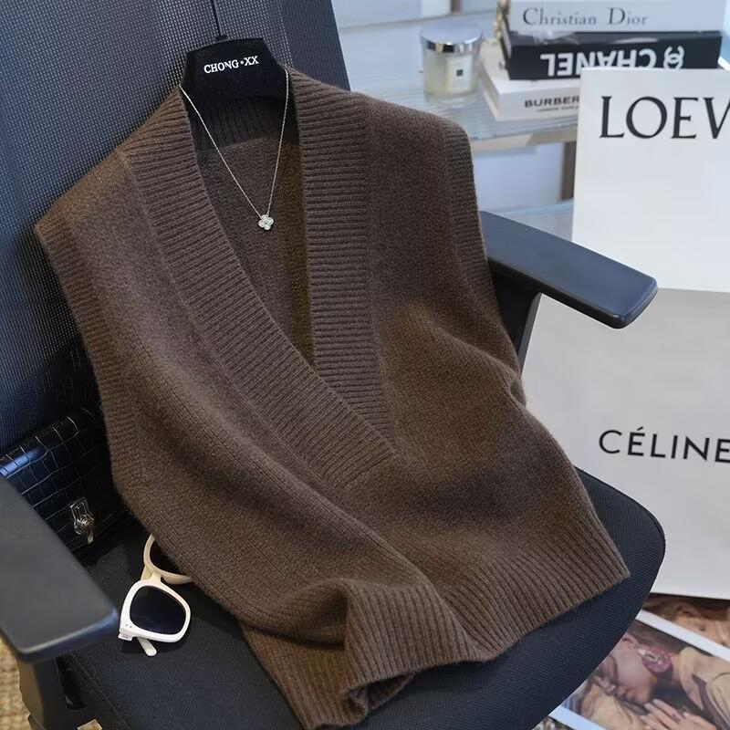 Knitted V-Neck Wool Fleece Sleeveless Vest - Minimalist Style for Autumn/Winter