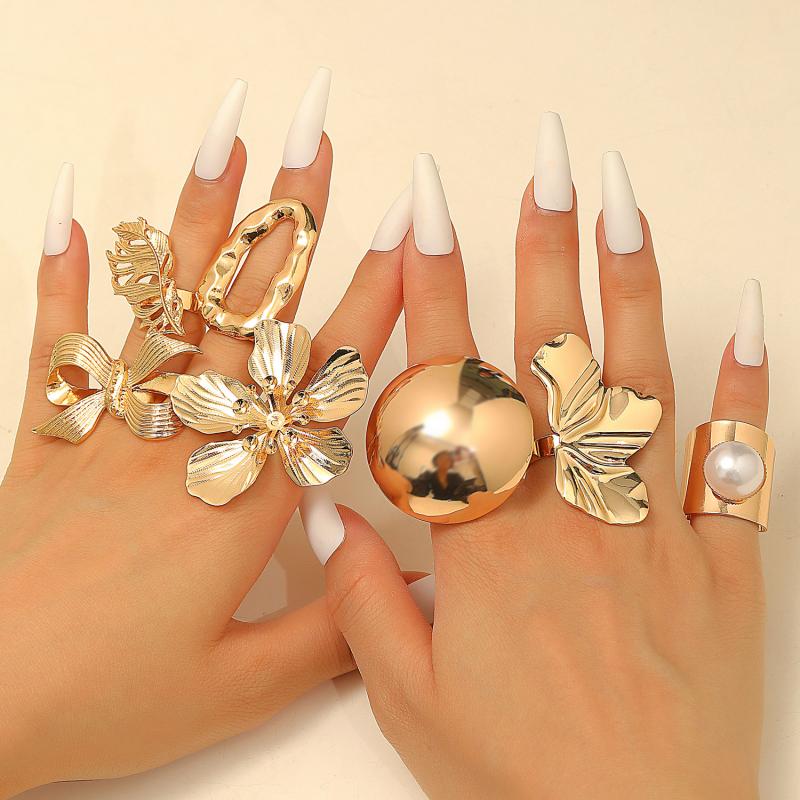 Punk Gothic Irregular Geometric Flower Rings for Men Women Hiphop Exaggerated Shiny Open Rings Fashion Party Jewelry Accessories