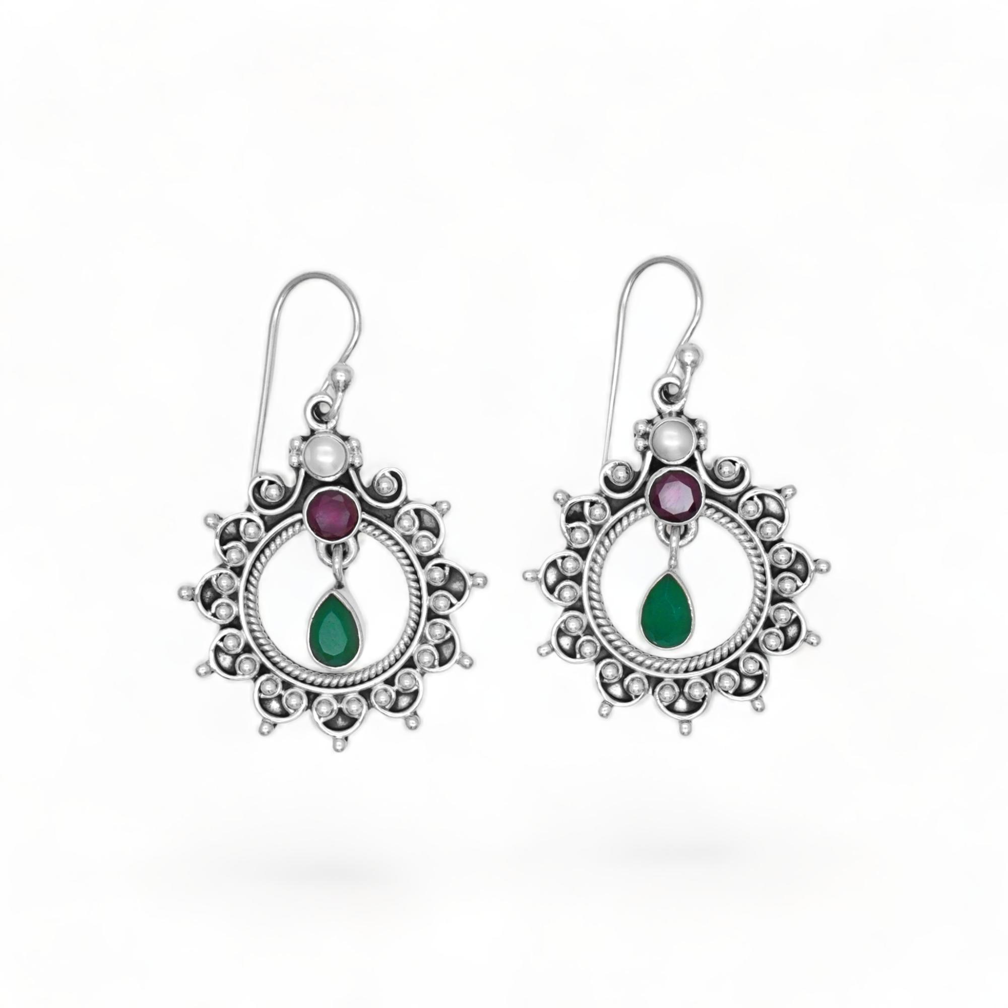 

ZIVORI Сережки-підвіски ручної роботи зі стерлінгового срібла з перлами, рубінами та смарагдами