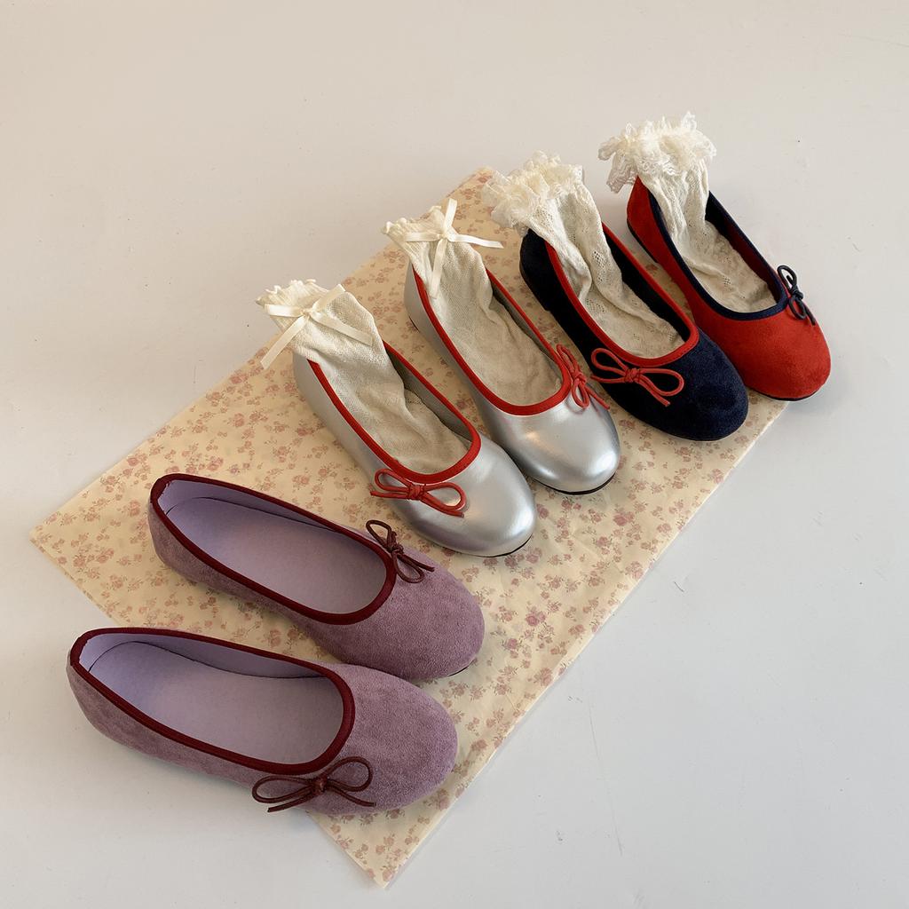 Retro versatile silver French flat-bottomed light-mouth single shoes women's 2025 new autumn skirt soft-soled Mary Jane shoes