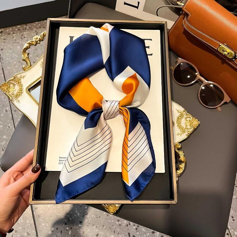 Zhang Ruonan silk scarf women's spring and summer new fashion retro accessories scarf neck high-end small square scarf