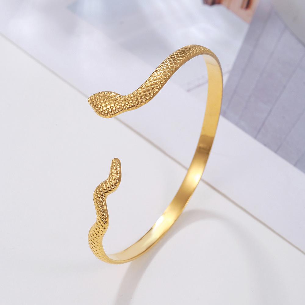 JYL TS Bracelet Leather Leopard -Exudes Wildness & Attracts Adventurous Luck