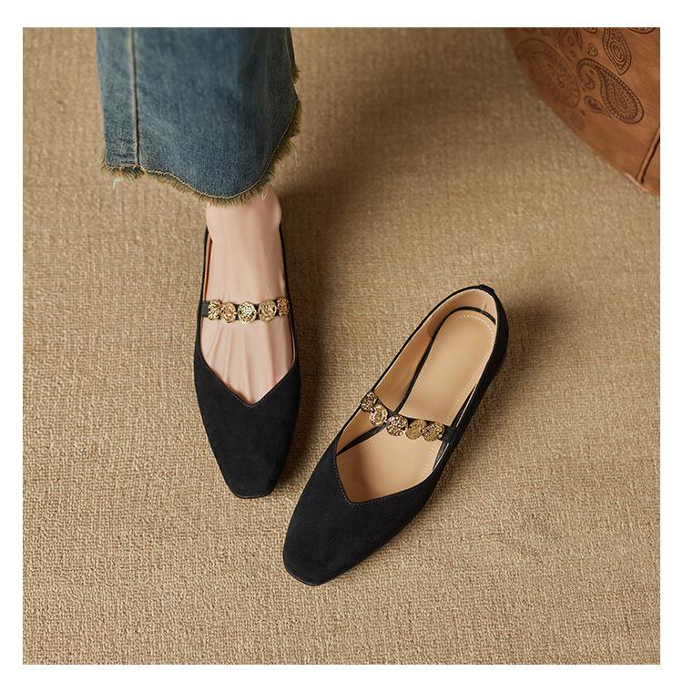 Soft square head gold coin chain Mary Jane shoes women's 2025 new retro French comfortable versatile low heel thick heel single shoes