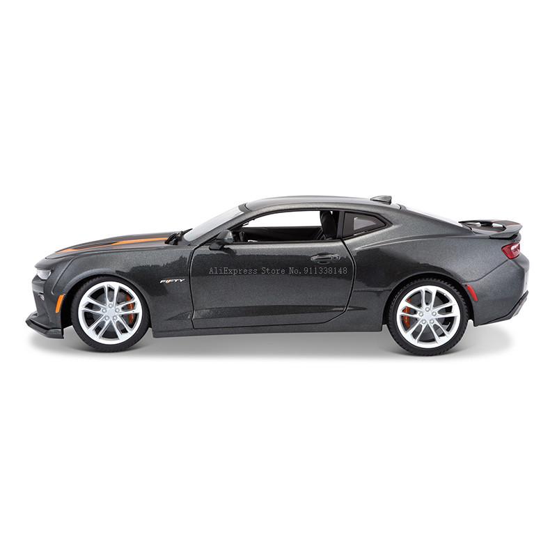 Maisto 1:18 2017 Chevrolet Camaro SS 50th Anniversary Brand Alloy Car Model Static Die Casting Model Collection Gift Toy Gift