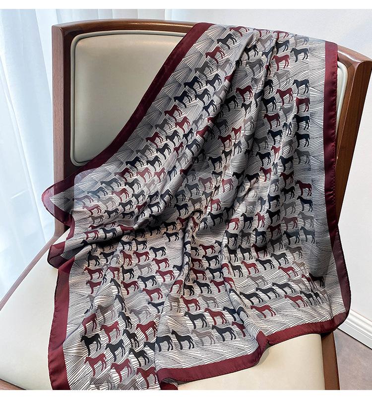 Luxury Animal Silk Satin Head Scarf For Women Plaid Print Kerchief Neck Scarfs 70cm Square Shawls and Wrpas Scarves For Ladies