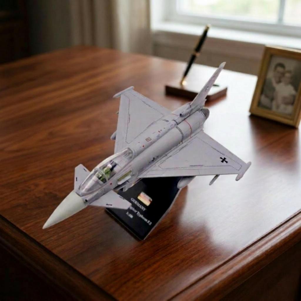 Detailliertes Eurofighter Typhoon Modell Realistisches Kampfflugzeug mit Ständer