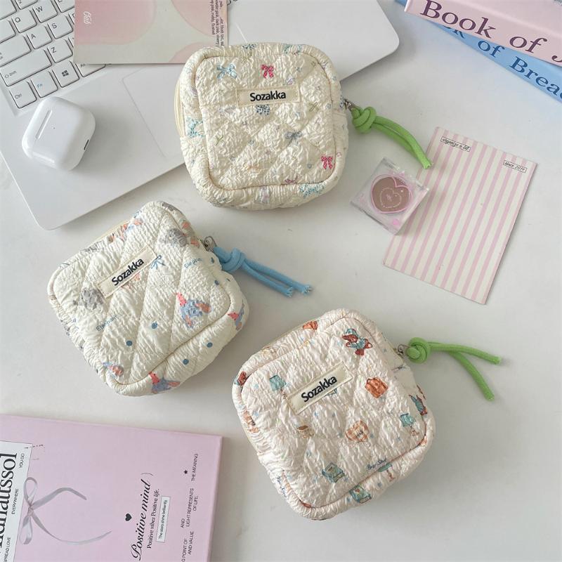 Cartoon Girls Sanitary Napkin Storage Bag Large Capacity Girls Menstrual Sanitary Napkin Storage Bag Portable Bag