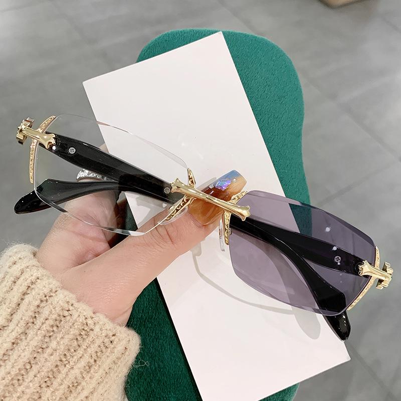 

E-Commerce Frameless Men S And Women S Photosensitive Color-Changing Reading Glasses Han Fan Anti-Blue Reading Glasses gray non-prescription glasses 0 diopters