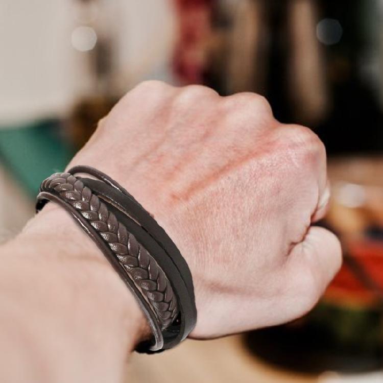 Sturdy Men's Bracelet With Magnetic Clasp And Alloy Construction Designed For Comfort And Longevity In All Settings