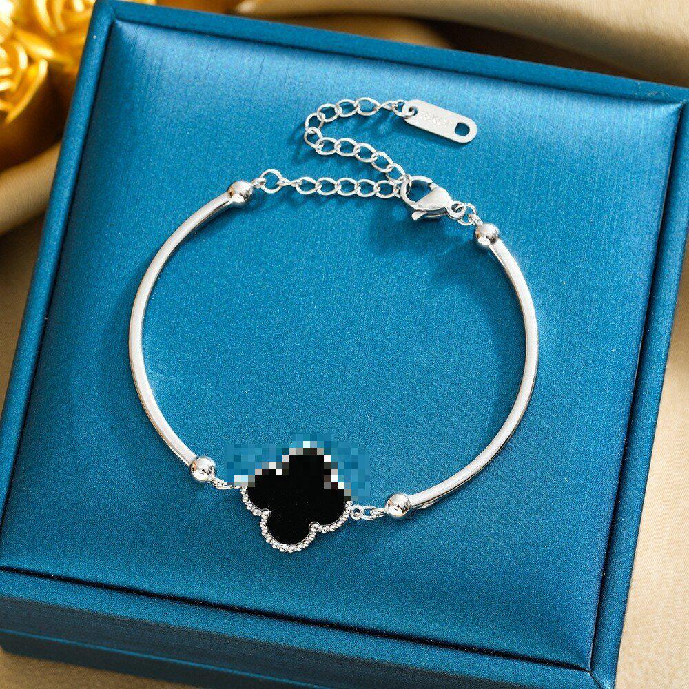 High-End Titanium Steel Four-Leaf Clover Bracelet with Shell Pendant – Durable, Fade-Resistant Design