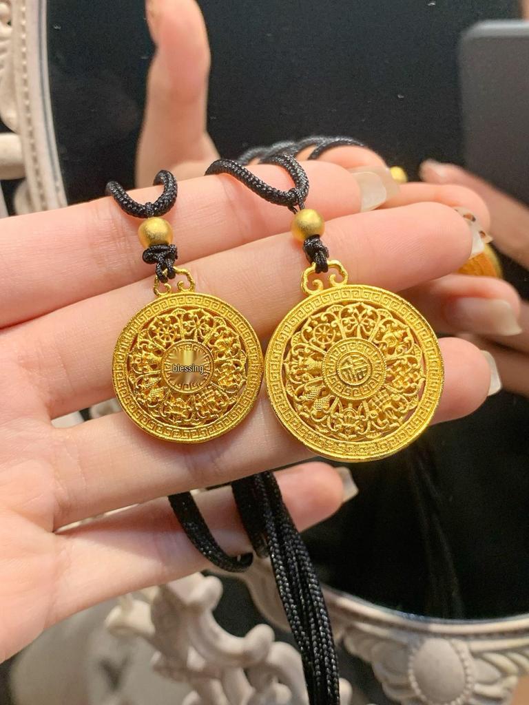 Retro Gold Flower Silk Fu Character Compass Pendant Necklace