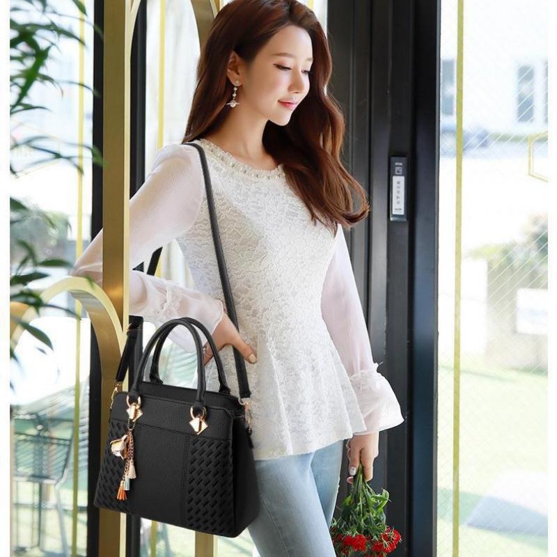 Neue stilvolle Handtasche mit großem Fassungsvermögen für Frauen mittleren Alters, Schultertasche/Umhängetasche