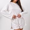 Neue Frühjahrsmode für Damen aus Europa und Amerika: Stilvolles lockeres Pullover-Oberteil und Set mit geteilten Shorts