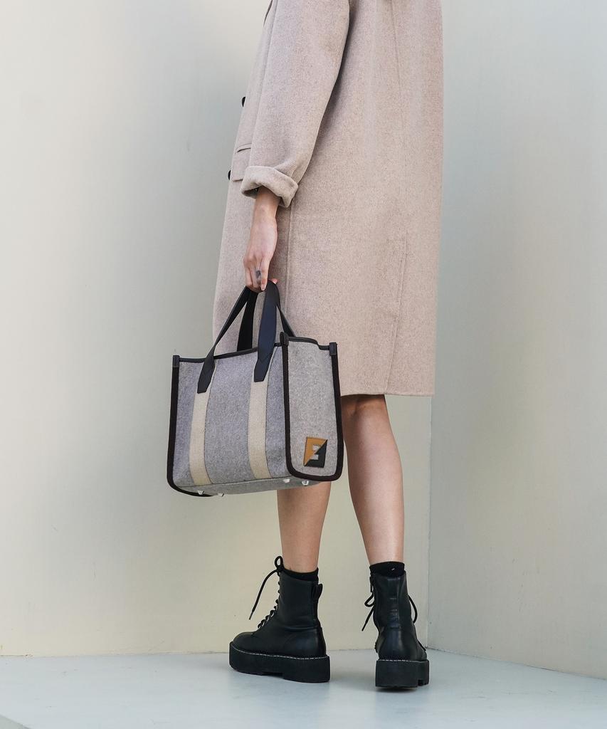 Fasciera Heavy Wool Square Tote Bag_F-Pieces12