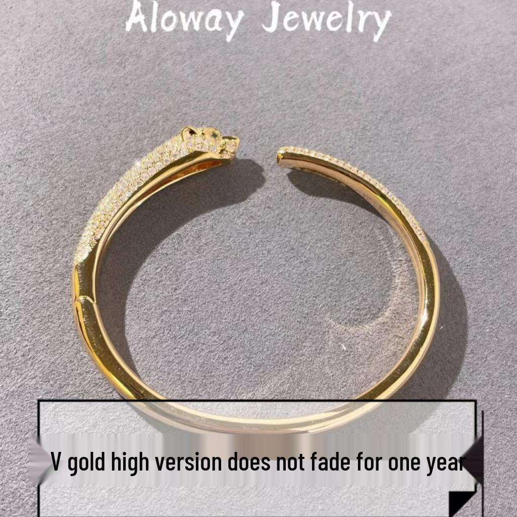 

Роскошный браслет-манжета с головой леопарда, полностью инкрустированный бриллиантами: Европейская и американская мода, тонкая работа, тонкий дизайн High Version розового золота