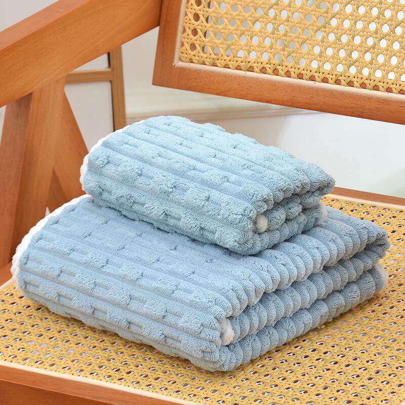 Soft Bamboo Coral Fleece Bath Towel - Thick, Absorbent, and Skin-Friendly