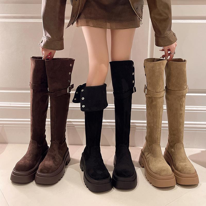 Nischen-Designgefühl zwei Tragevarianten 2025 Herbst und Winter neue Wildleder-Plateau-Stiefel Maillard hohe Kniestiefel Damen