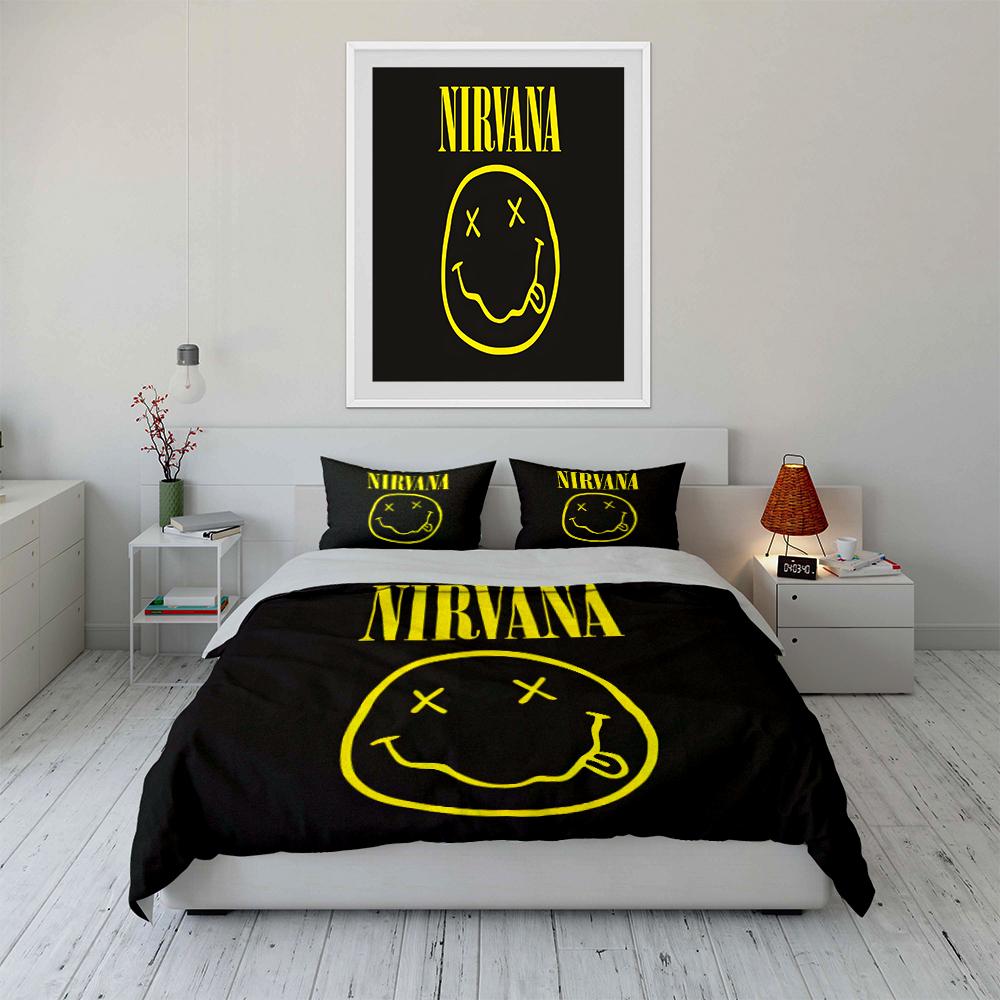 Set Biancheria da Letto Logo Nirvana Nero e Giallo Set Biancheria da Letto (1 copripiumino, 2 federe, piumino non incluso)