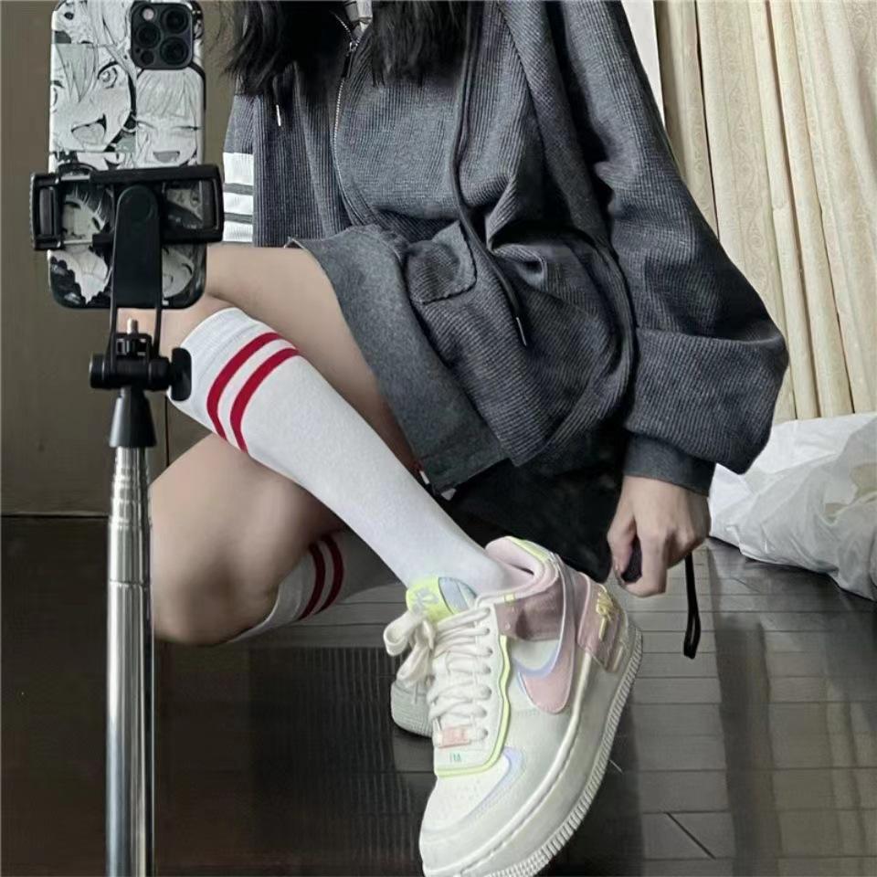 

Черно-белые клетчатые преппи носки до колена женские с ромбовидным узором One Size