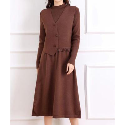 Irregular Vest Knitted Dress Two-piece Set Autumn and Winter Semi-turtleneck Temperament Commuter Design Suit Women