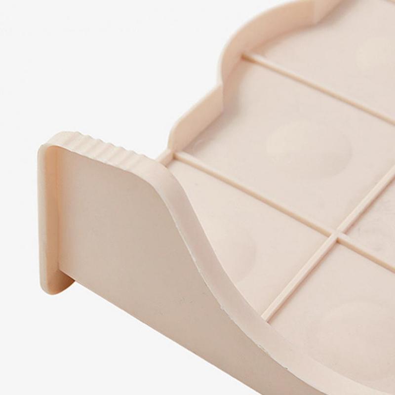 Plastový dvouvrstvý úložný botník, dvouvrstvá skříňka na botky, integrované třídění botníků, botník na odkládání bot, bytové doplňky